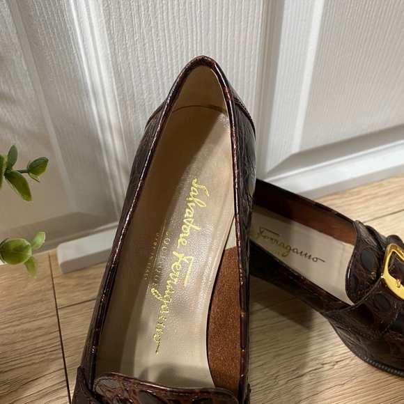 Salvatore Ferragamo Crocodile Loafers Size 6.5 A2 - Picture 9 of 12